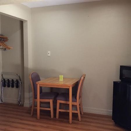 Stratford House Inn And Suites טמפל חדר תמונה